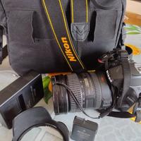 Nikon 3200D + Obbiettivo 18-200