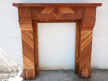 Cornice per Caminetto in Legno