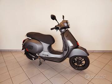 Piaggio Vespa GTS 310 Super Sport Nuovo modello 20