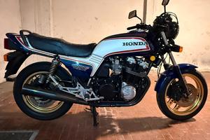 Honda bol dor 1100