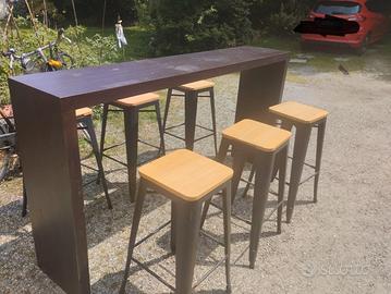 TAVOLO DA BAR CON SGABELLI