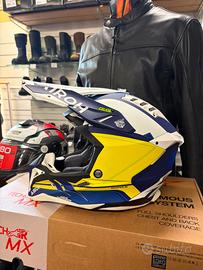 Caschi Airoh Aviator 3 Saber Blue Ultimi due