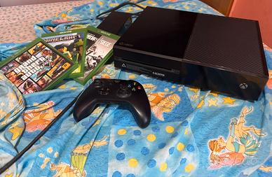 Xbox one console con joystick e 3 giochi