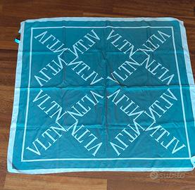 Foulard in seta Valentino 