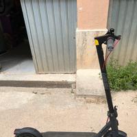 Monopattino elettrico xiaomi elettric 4 lite