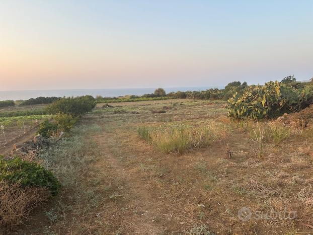 Ustica tramontana terreno edificabile un ettaro