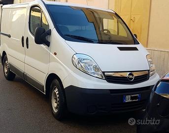 Opel VIVARO 2.0 CDI 2014