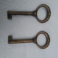 2 Chiavi nuove stile antico per mobili/