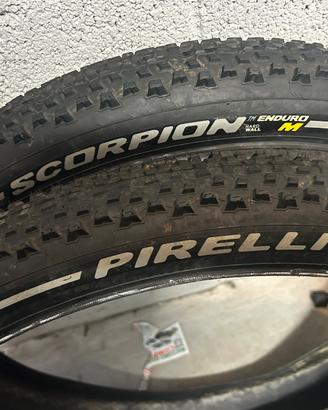 Coppia copertoni  PIRELLI NUOVI