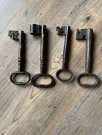 Set 4 chiavi antiche