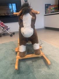 Cavallo a dondolo