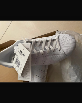 Scarpe Adidas bianche