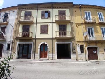 Locale Commerciale in Via Giancola