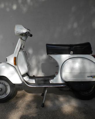 Vespa 125 arcobaleno