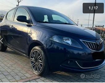 Lancia ypsilon GPL 2021 gold