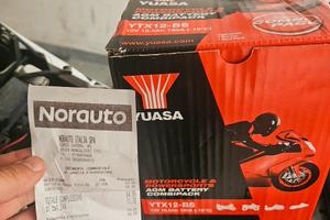 batteria moto yuasa  YTX12-BS
