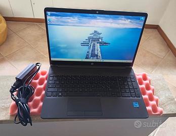 HP 15,6" FHD 6-core i3-12th 16/256GB MVMe Win11