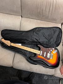 Chitarra elettrica Donner con amplificatore