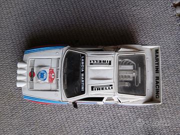 modellino lancia rally 037 . 1/25