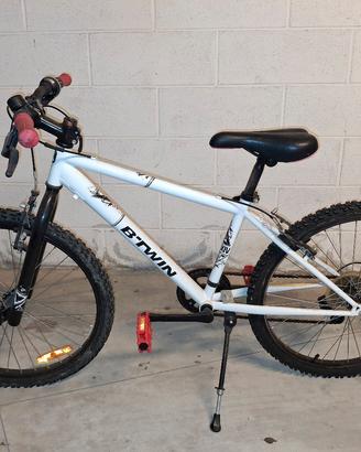 Biciclettai btwin 24 