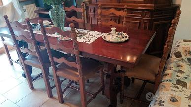 Sala in legno di noce artigianale