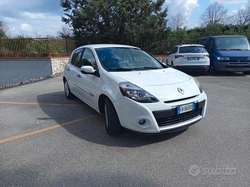 Renault Clio 1200 GPL casa madre 