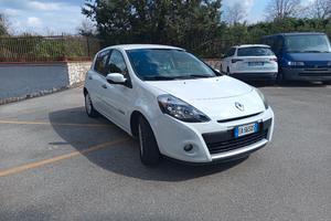 Renault Clio 1200 GPL casa madre 