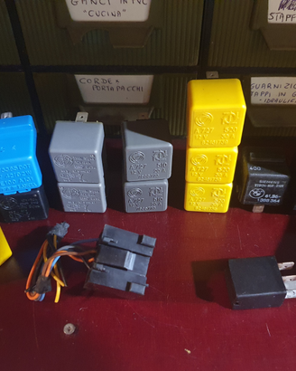 20 Rele vari x centralina fiat lancia anni 88 e 90