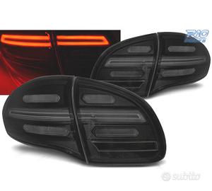 FANALI PORSCHE CAYENNE 10-15 A LED COMPLETI A BARR