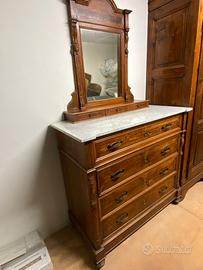 Cassettiera comò in noce con specchiera e piano in