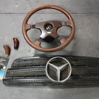 Volante e mascherina Mercedes