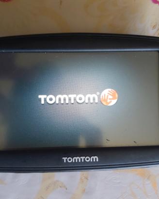 navigatore satellitare tom tom