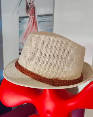 Cappello in paglia stile  Trilby