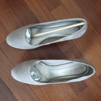 Scarpe decollete beige camoscio