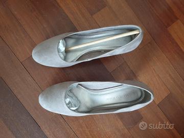 Scarpe decollete beige camoscio