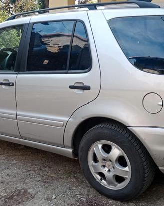 Mercedes Benz ML 270  NON MARCIANTE