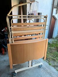 Letto elettrico con telecomando.