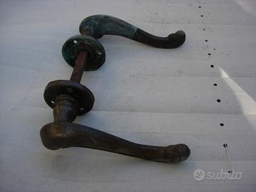 Maniglia antica