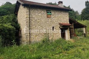 Casa indipendente in pietra di Gavi Ristrutturata