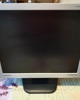 monitor LCD 15 pollici Samsung 