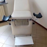 Lettino ginecologico professionale regolabile