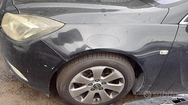 Parafango anteriore sx OPEL INSIGNIA 2010 modello 