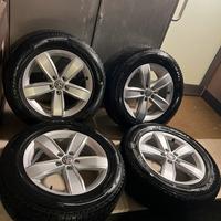 Cerchi VW Tiguan Gomme 215/65/17 al 90%