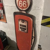 Pannello ornamentale riproduzione pompa di benzina