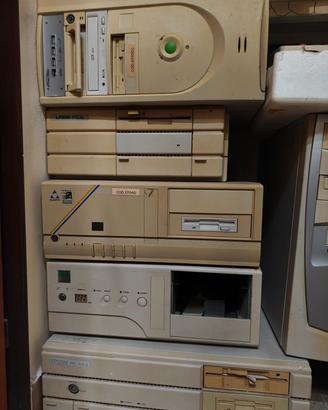 Lotto PC e schermi vintage