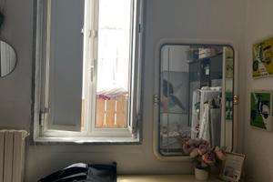 POSTO LETTO PER DONNE in casa signorile in centro