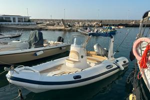 Gommone legar 5.30 motore honda 4t cv 75