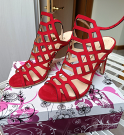 Sandali tacco colore rosso