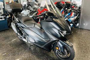 Yamaha T Max 560 GOMMATO NUOVO PIRELLI BAULETTO OR