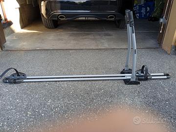 porta bici thule con bloccaggio sul telaio